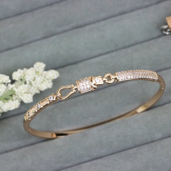 Elegant Rose Gold Bangle with Sparkling Crystal Detailing, XPBL0512 - Picture 10 of 12